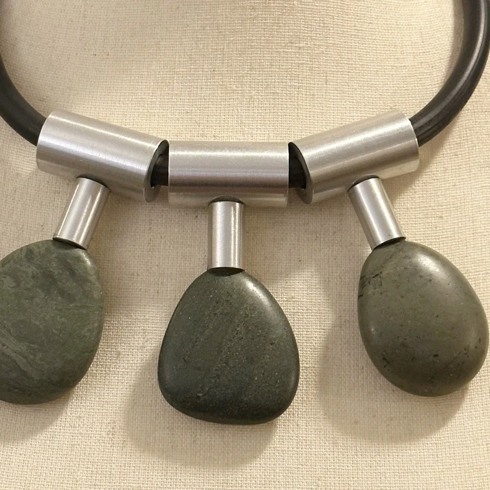 Whitney Museum Boho Statement Necklace Large Trendy Carnaval Handmade Sea Stones - Picture 3 of 16